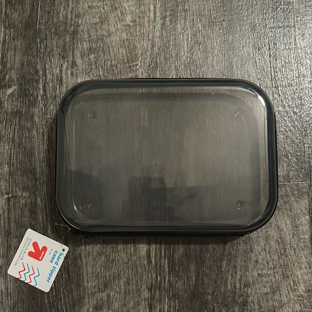 VIRAL Target Clear Zipper Case